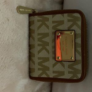 New MK wallet